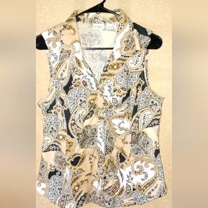 Nice sleeveless top paisley print. Size large.